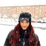 Chica con titulación de ESO y primaria ofrece clases a niños o niñas de Madrid